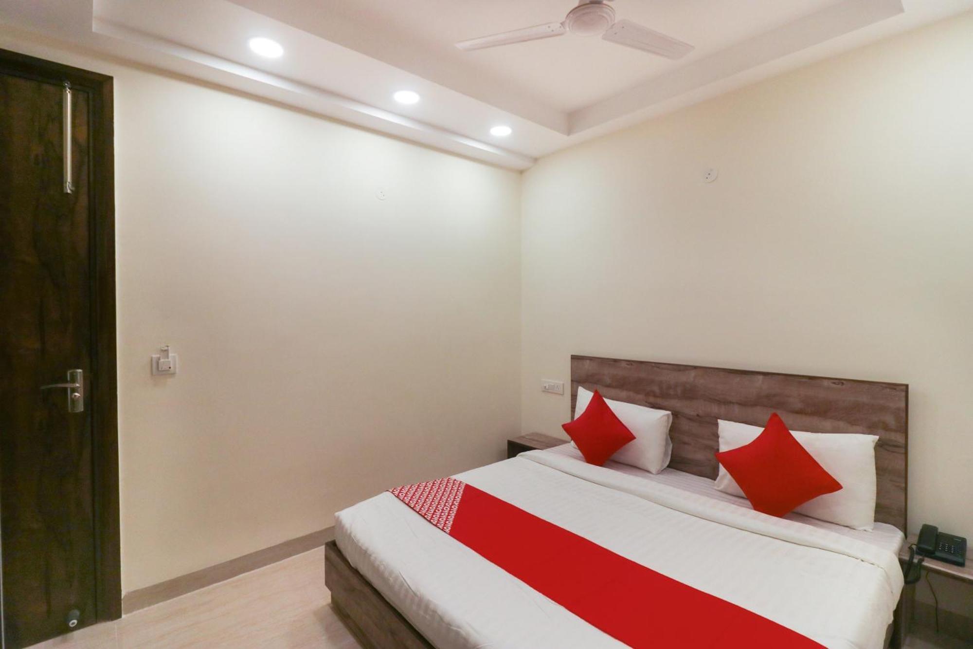 Super Hotel O Comfort Residency Near Artemis Hospital غورغاون المظهر الخارجي الصورة